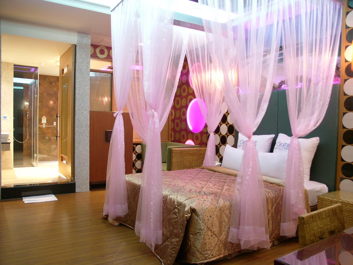 Sexy City Motel Đài Nam Ngoại thất bức ảnh