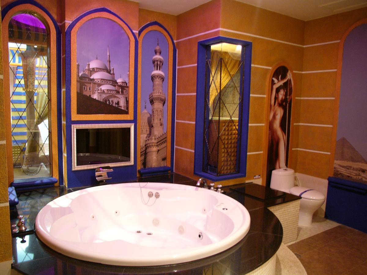 Sexy City Motel Đài Nam Ngoại thất bức ảnh