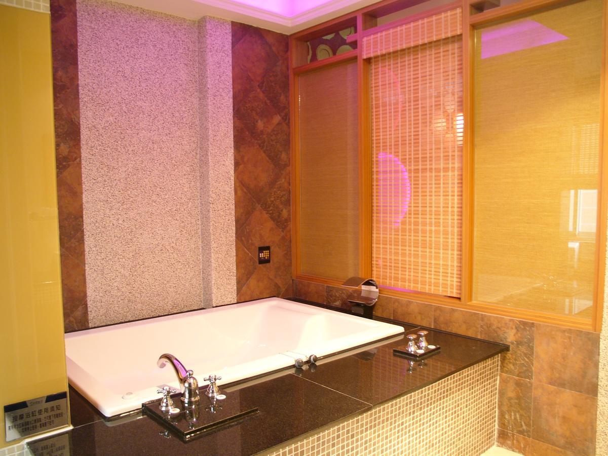 Sexy City Motel Đài Nam Ngoại thất bức ảnh